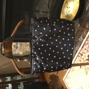 Nwt Victoria Secret Tote black revesable